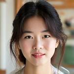 中村彩花、笑顔のポートレート